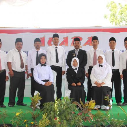 Album : Pelantikan dan Pengukuhan Perangkat Desa Santong